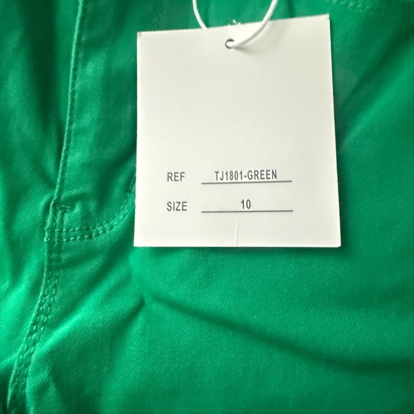 Vibrant Green Skinny Jeans - Picture 2 of 3